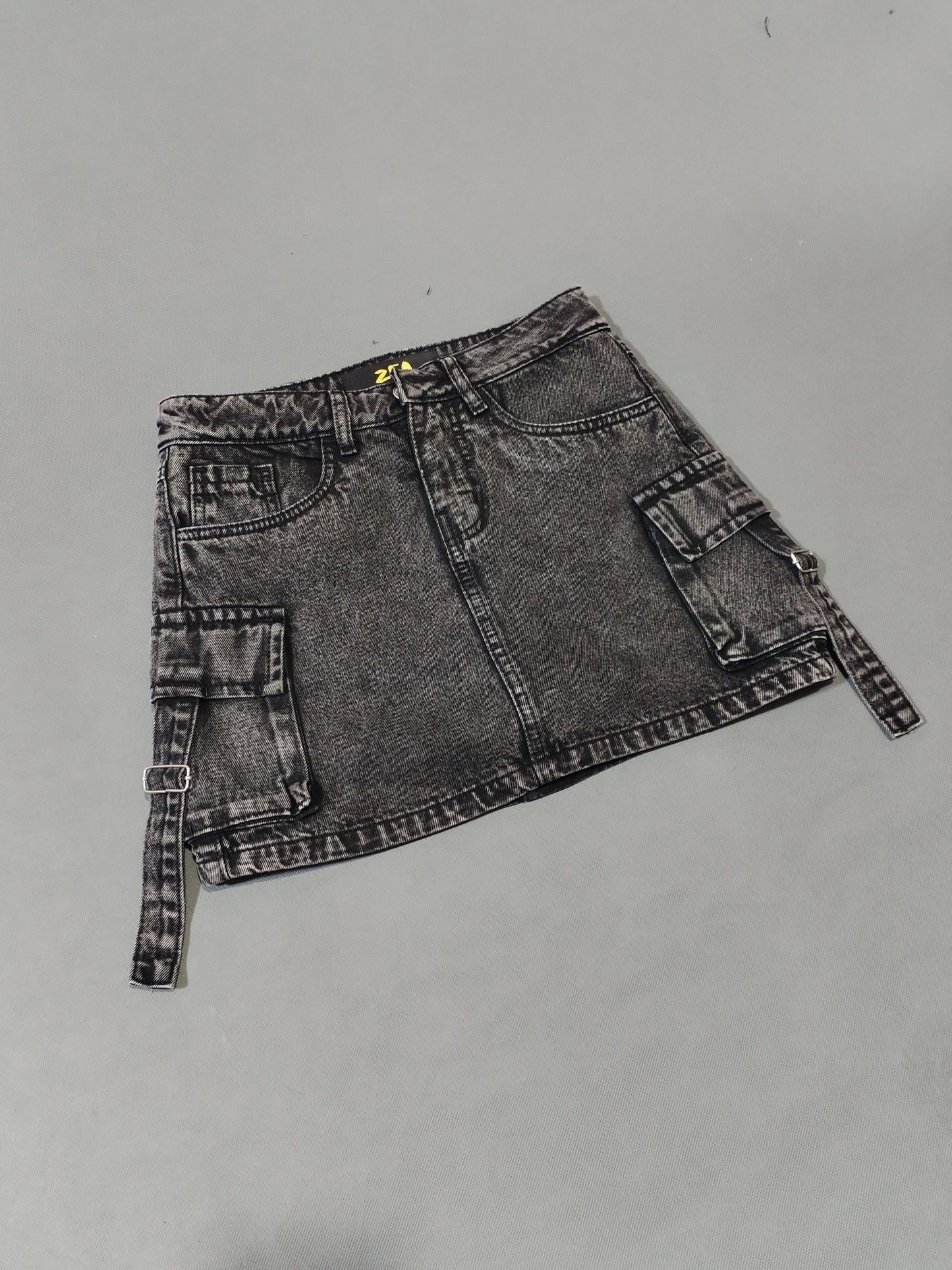 Falda Cargo con Short Interior Plomo