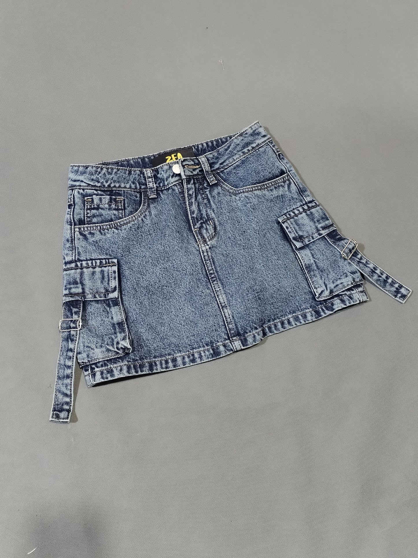 Falda Cargo con Short Interior Madera