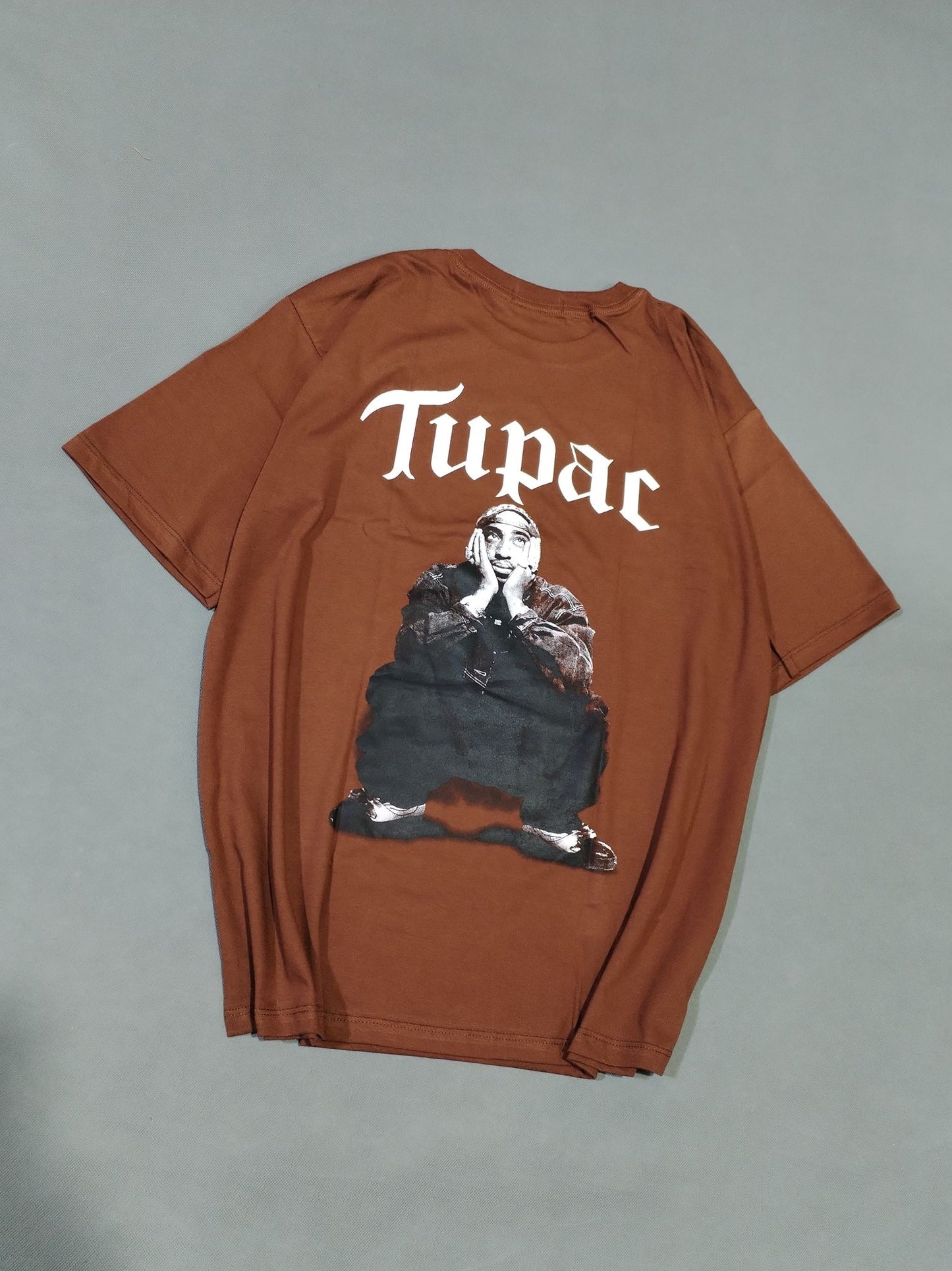 Polo Oversize Tupac Marrón