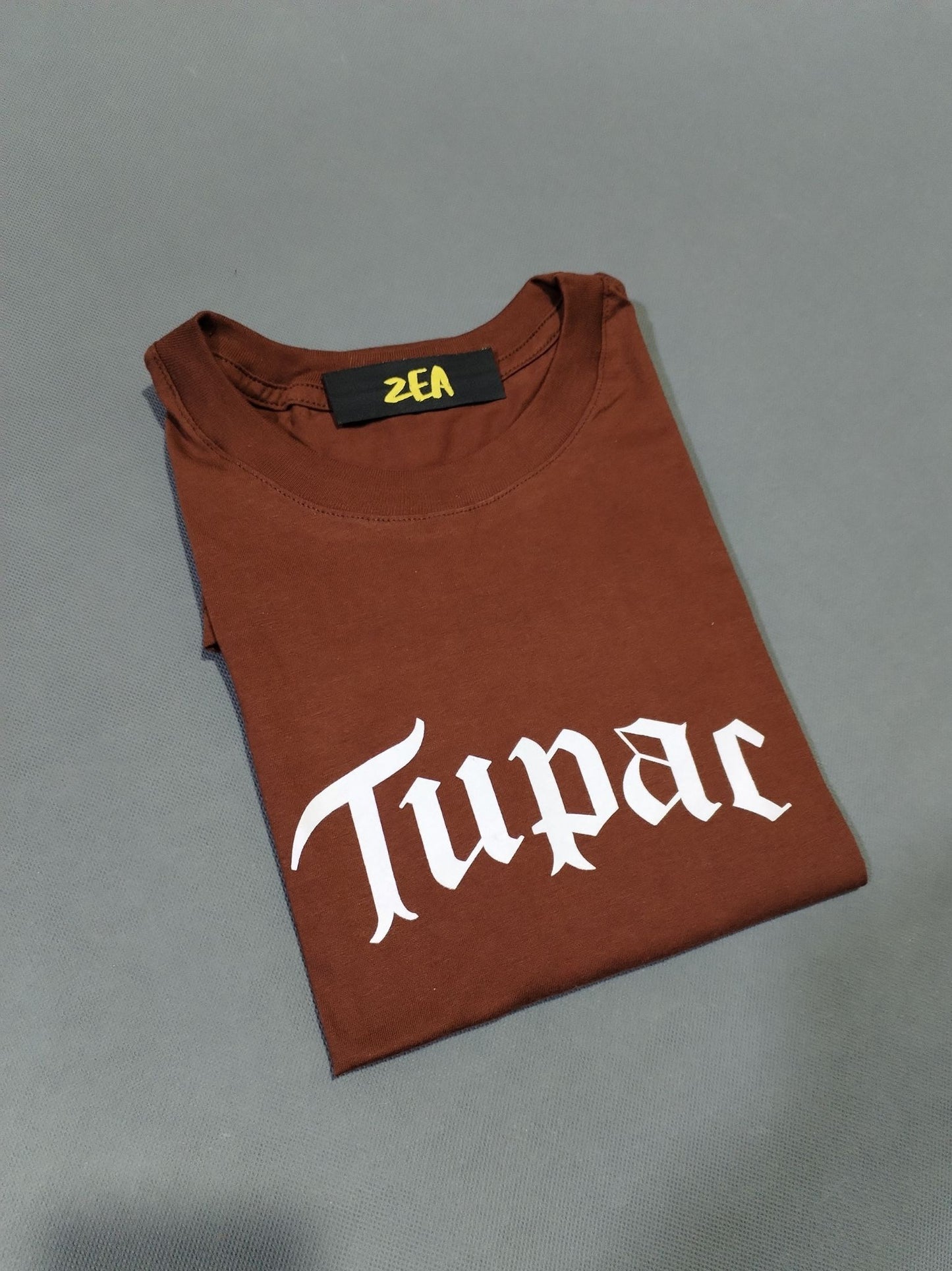 Polo Oversize Tupac Marrón